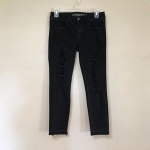EUC AE Cropped Black Jeans